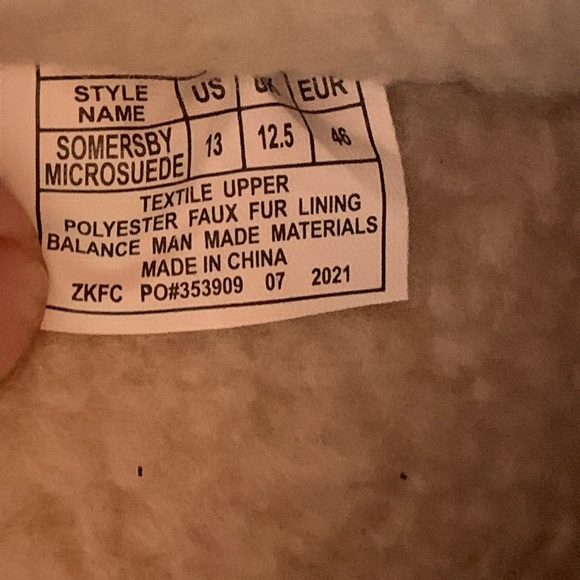 Like new men’s size 13 Nautical slippers - Picture 7 of 9